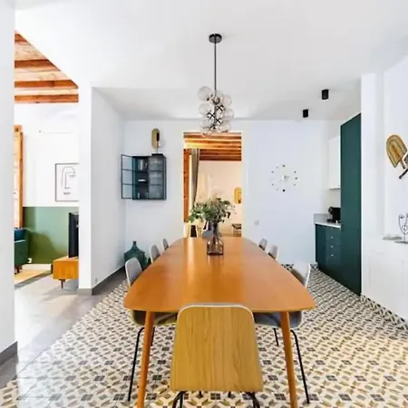 Spacious In The Gothic Barcelona