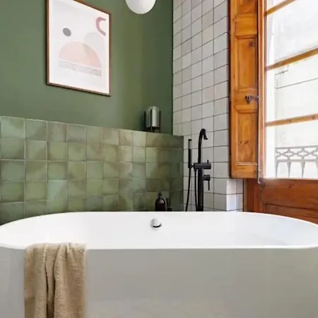 Spacious In The Gothic Apartamento *