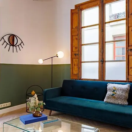 Spacious In The Gothic Barcelone